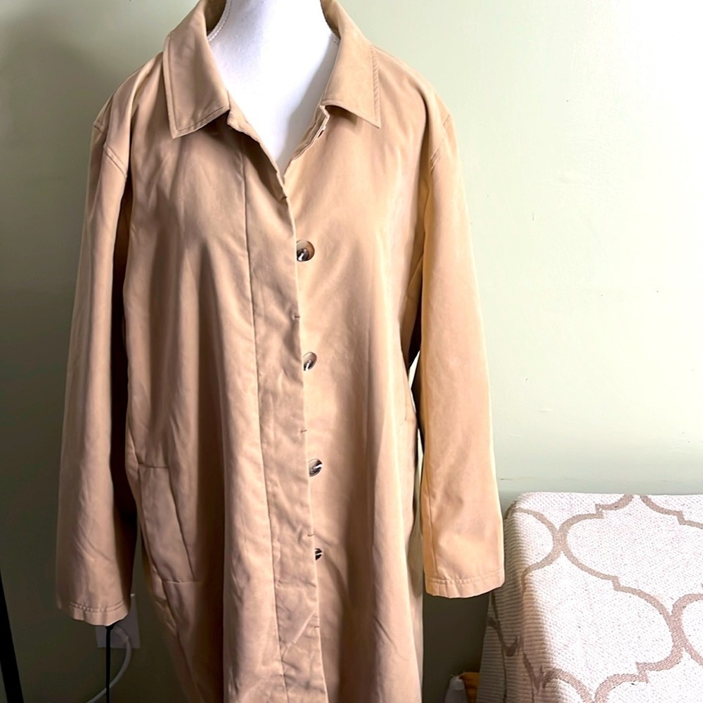 Amazon Essentials tan soft classic neutral button front trench jacket